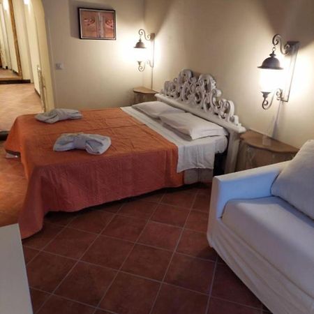 Casa Vacanze Campo De' Fiori Rom Eksteriør billede