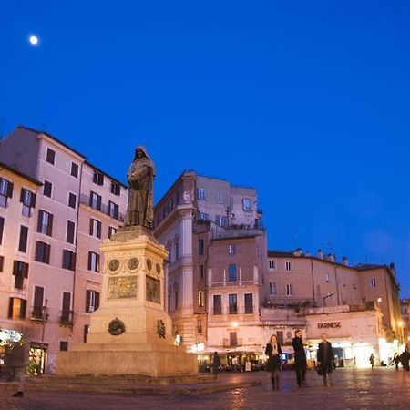 Casa Vacanze Campo De' Fiori Rom Eksteriør billede